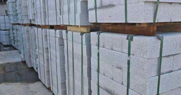 十堰芝麻白路牙石，路侧石