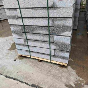 十堰芙蓉白路牙石，马路牙子