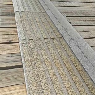 十堰黄金麻盲道石 盲条