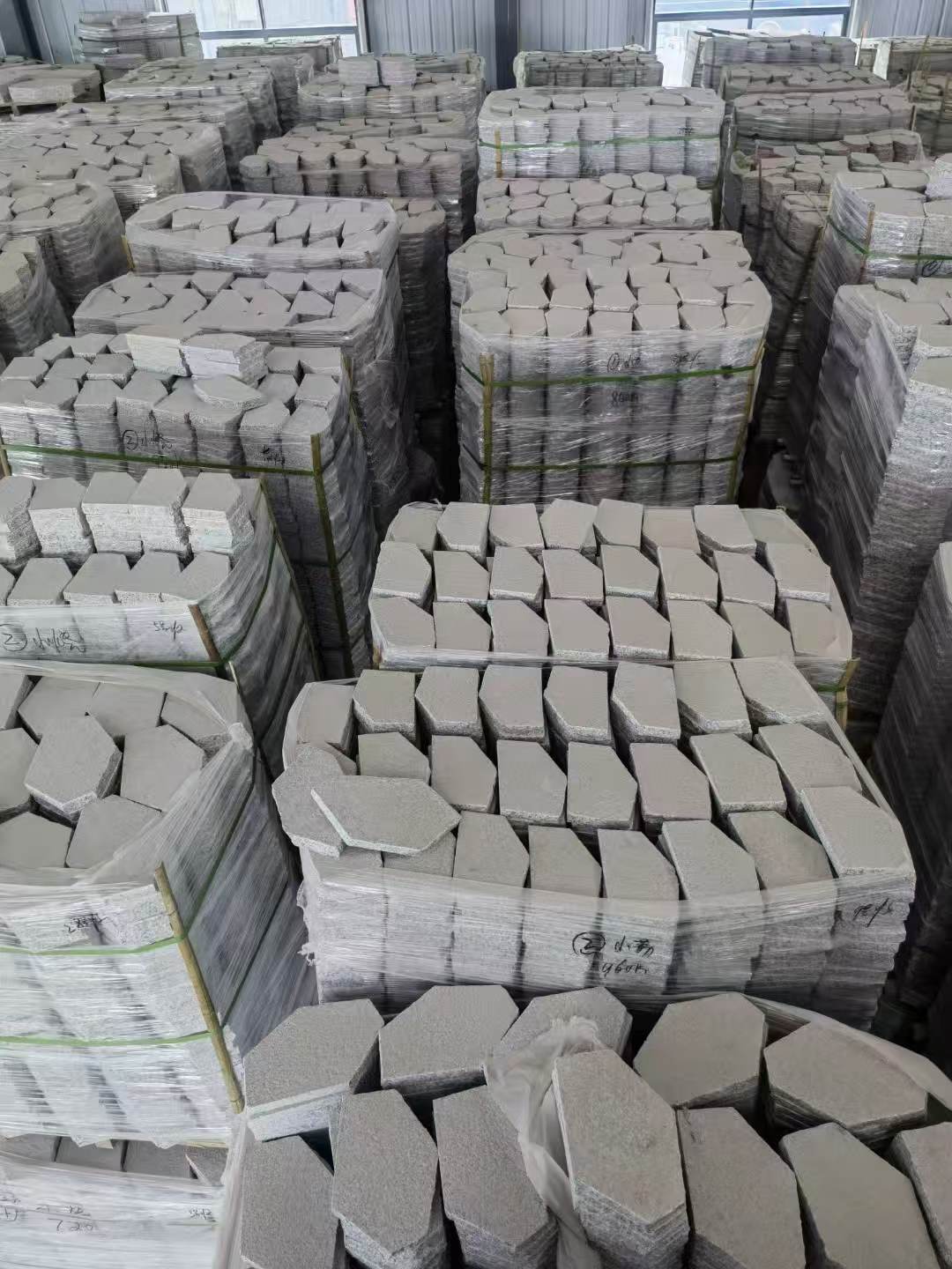 十堰芝麻白石材冰裂纹，碎拼。