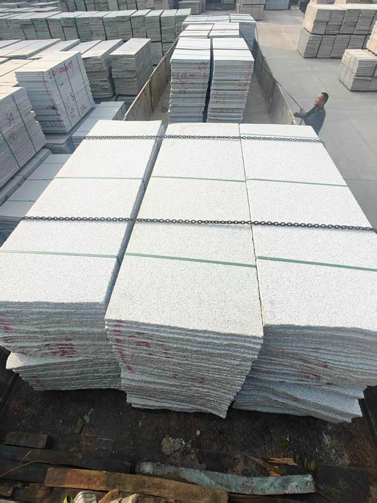 十堰芝麻白毛板，石材毛板