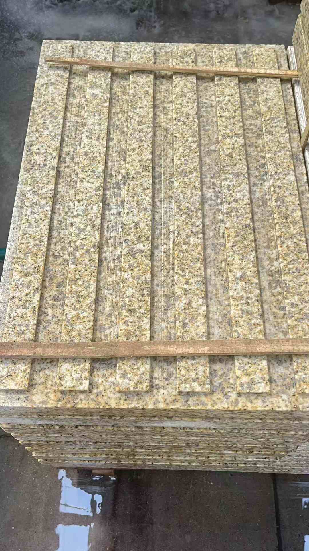 十堰黄金麻盲道 石材盲道