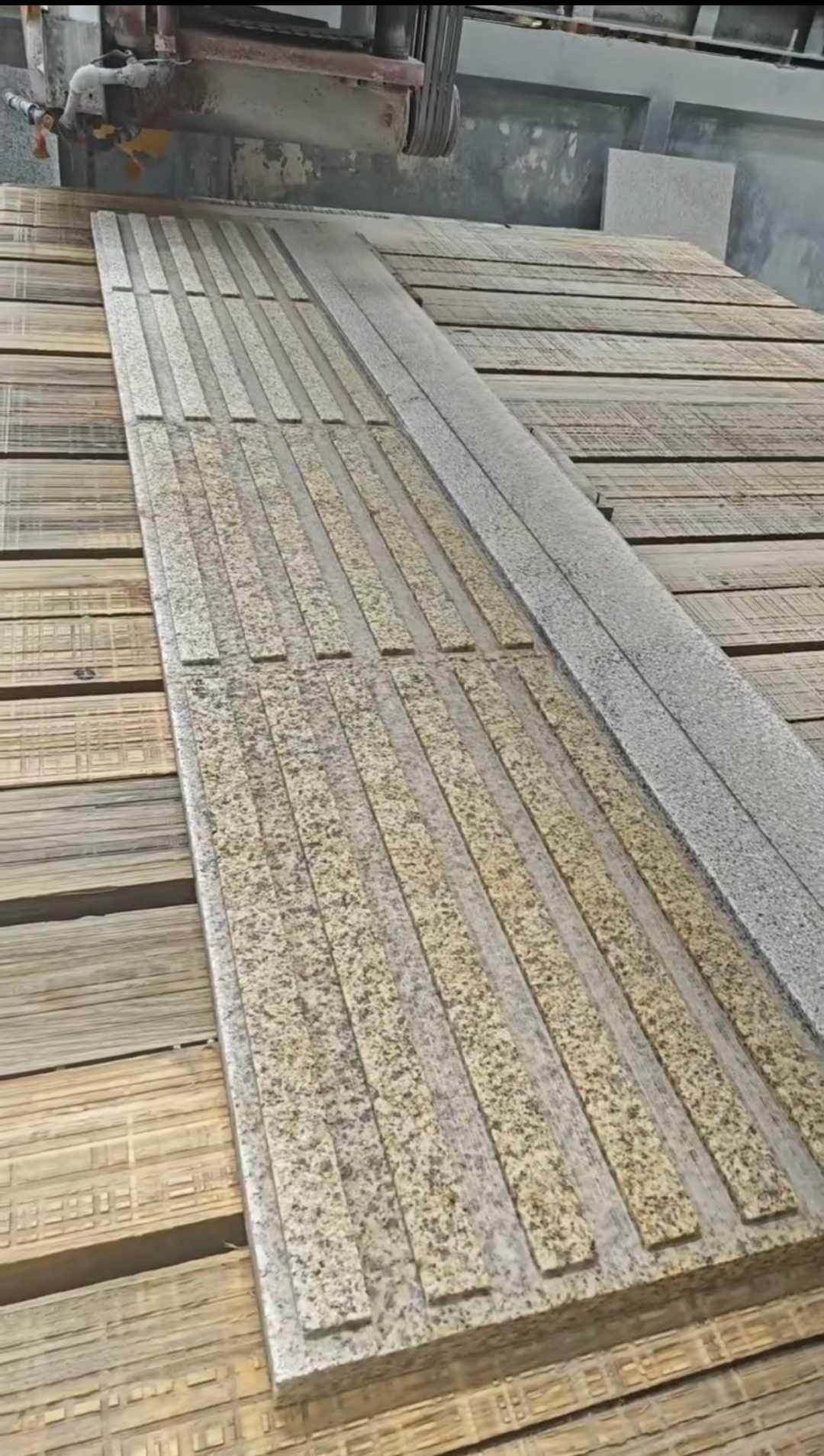 十堰黄金麻盲道石 盲条