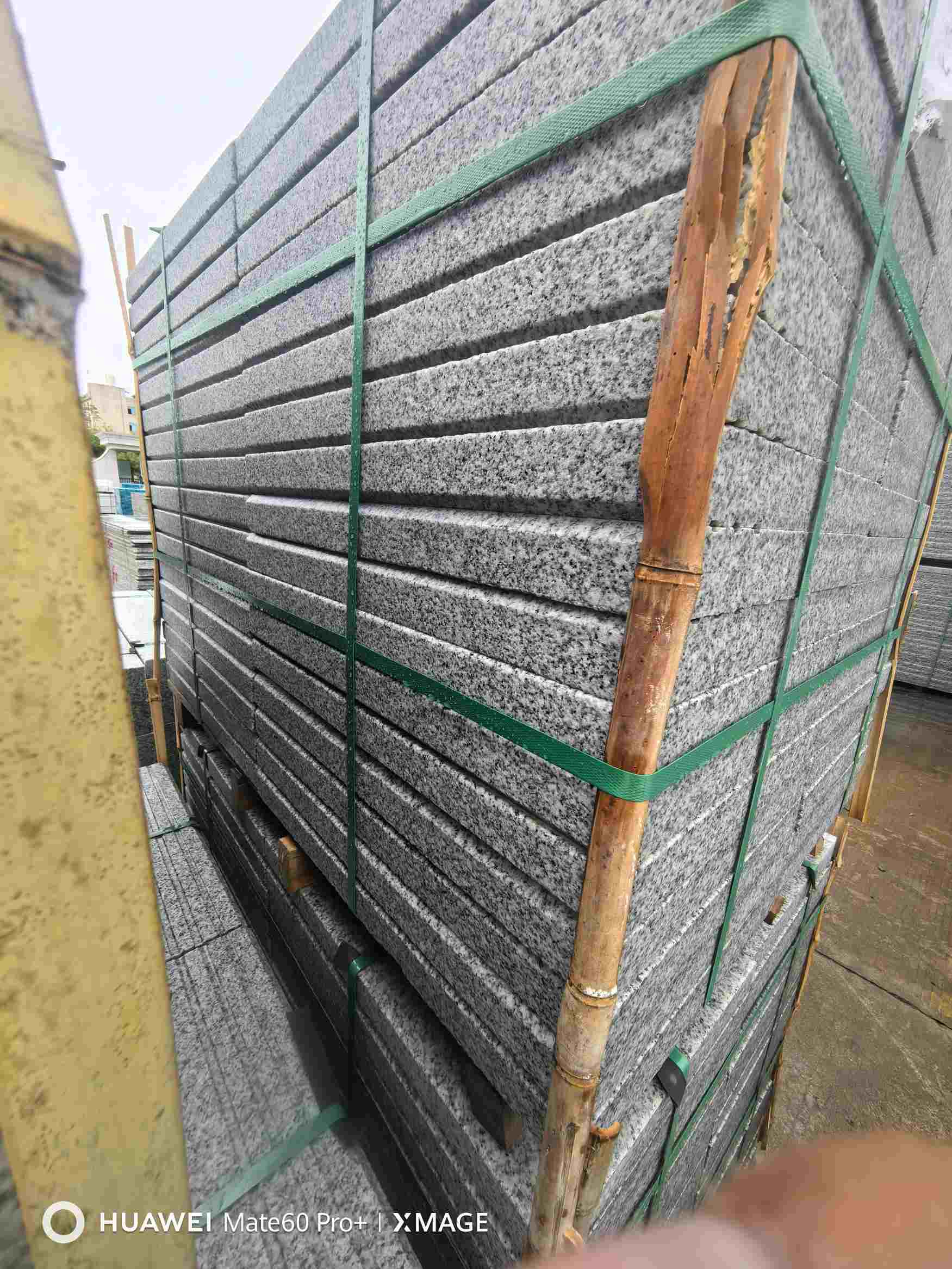 十堰芝麻白楼梯踏步室外