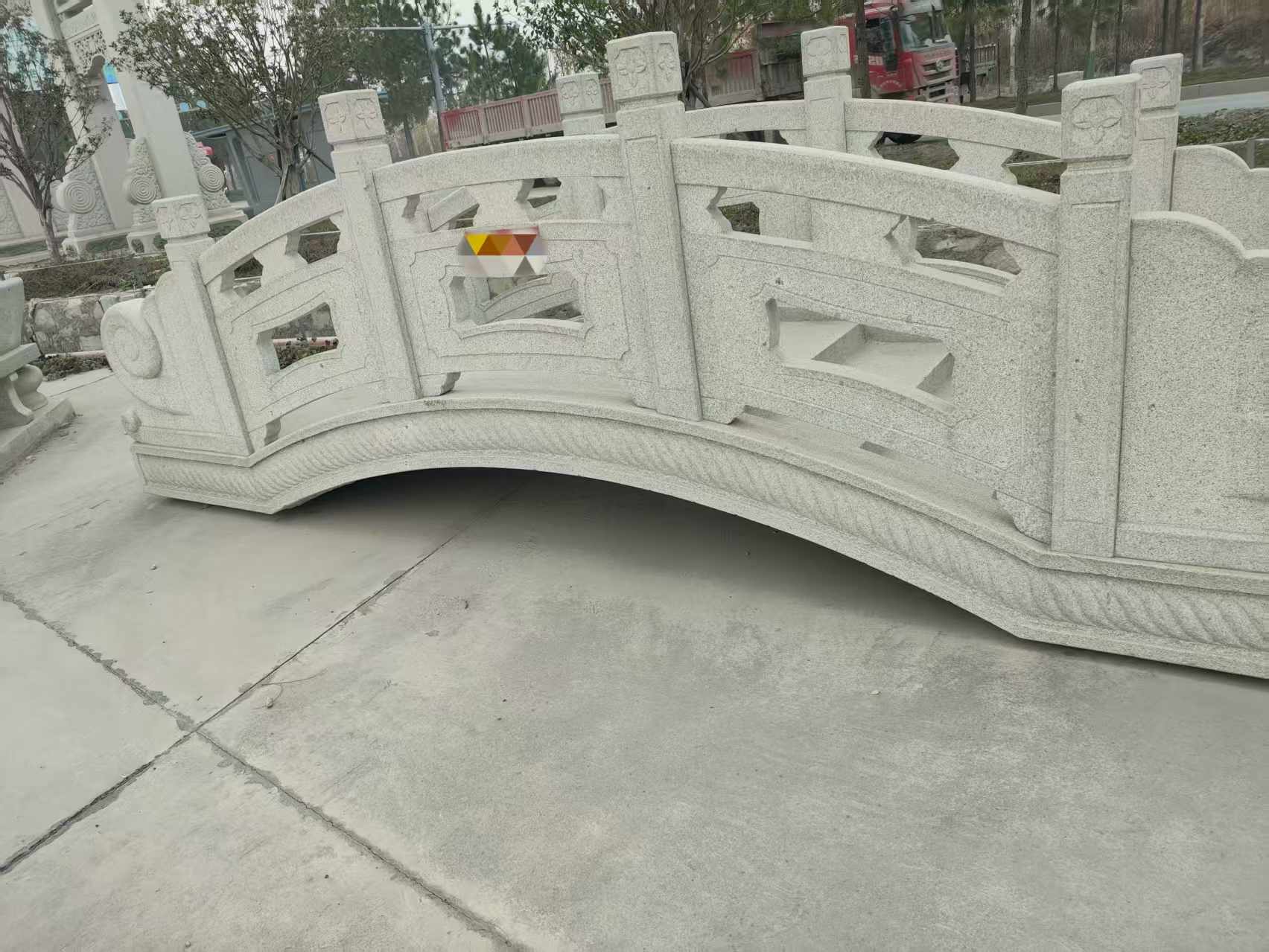 十堰芝麻白拱桥，石桥