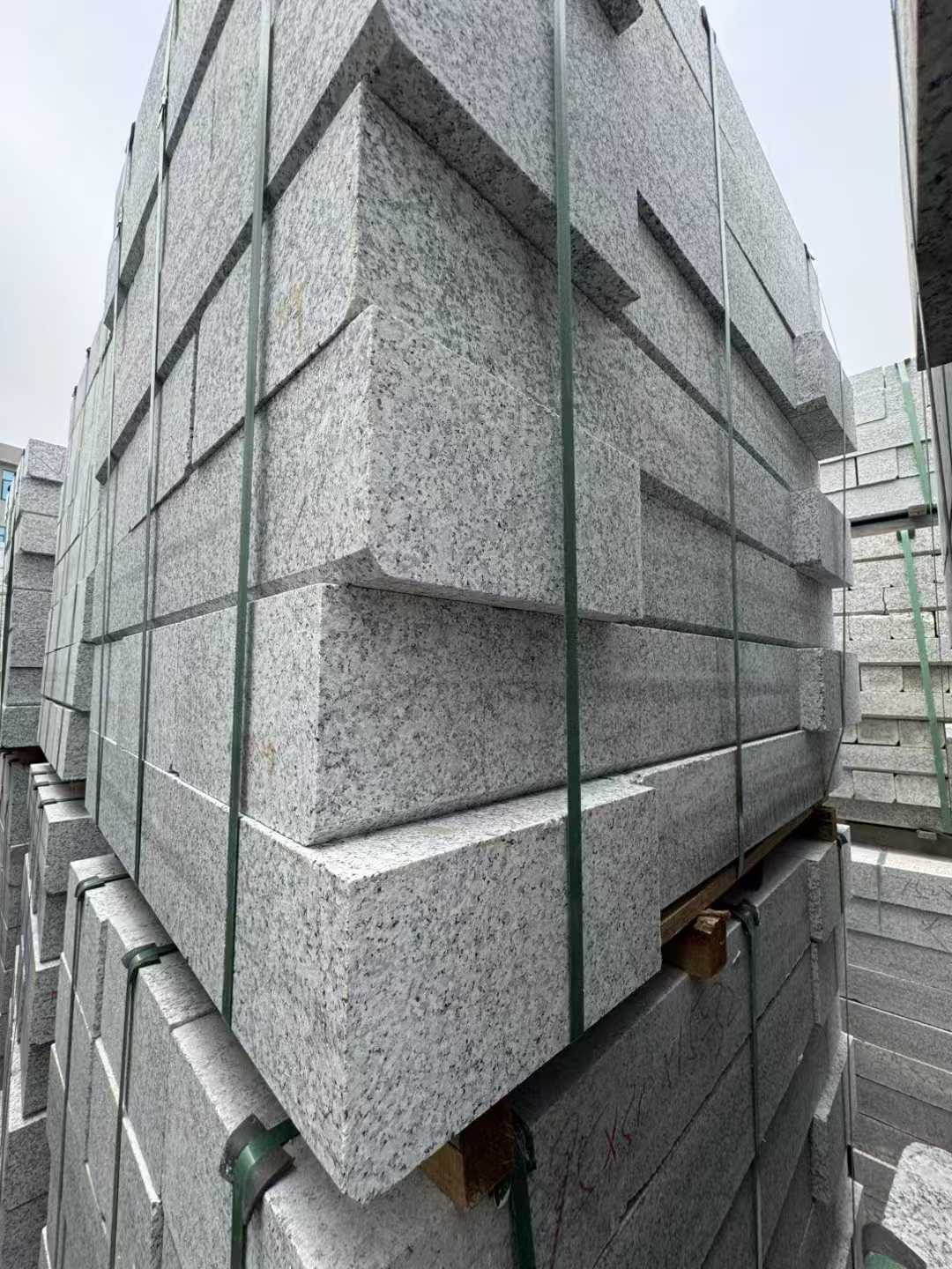 十堰芝麻白路牙石 马路牙子